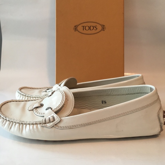 ⭐️Tod’s Driving Shoes 👟 - Picture 3 of 5